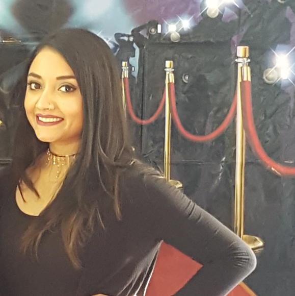 Meet your Posher, Razina - Picture 1 of 1